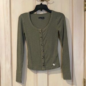 Abercrombie & Fitch Long Sleeve